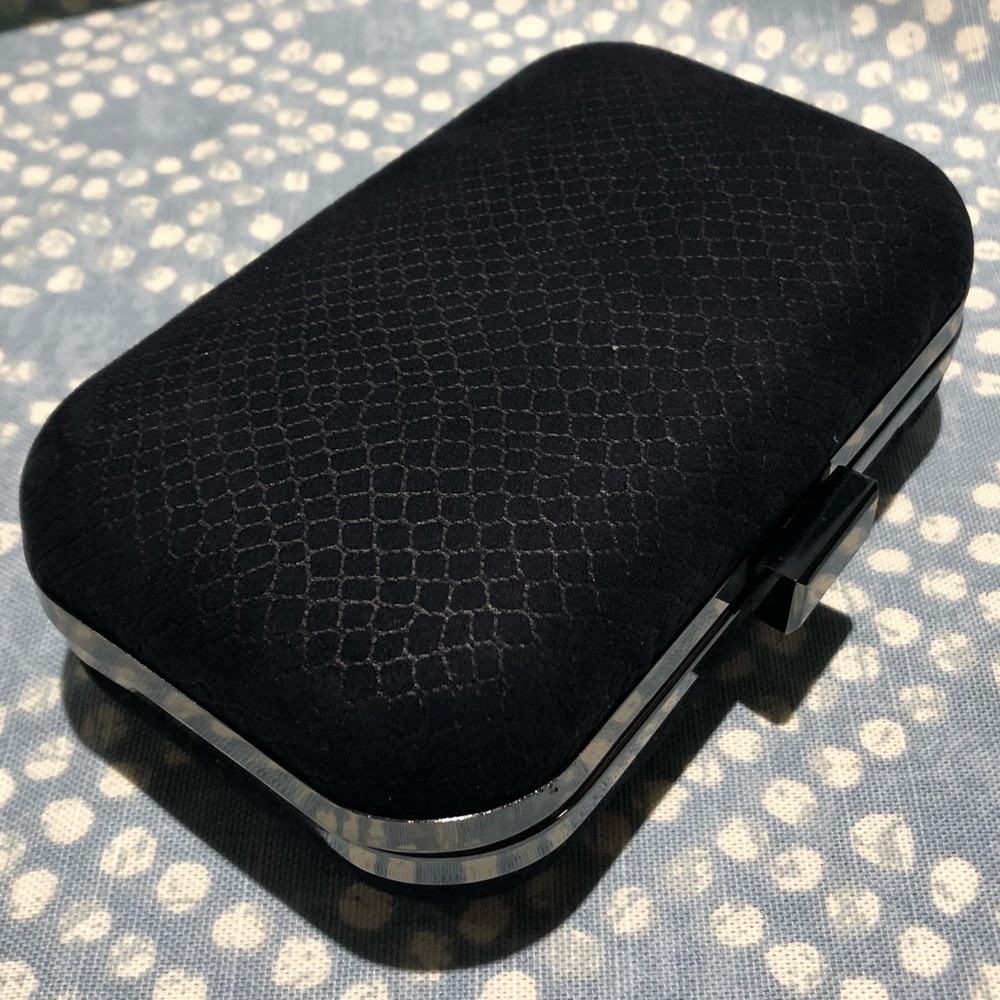 Parisian Black clutch